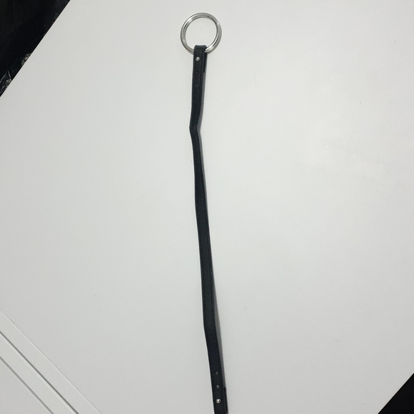 Front open Black vinyl choker with silver O ring - Picture 12 of 16